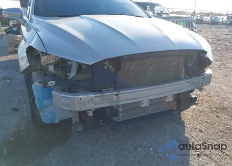 2017 Ford Fusion Hybrid Se z USA, uszkodzony, nr VIN 3FA6P0LUXHR104176